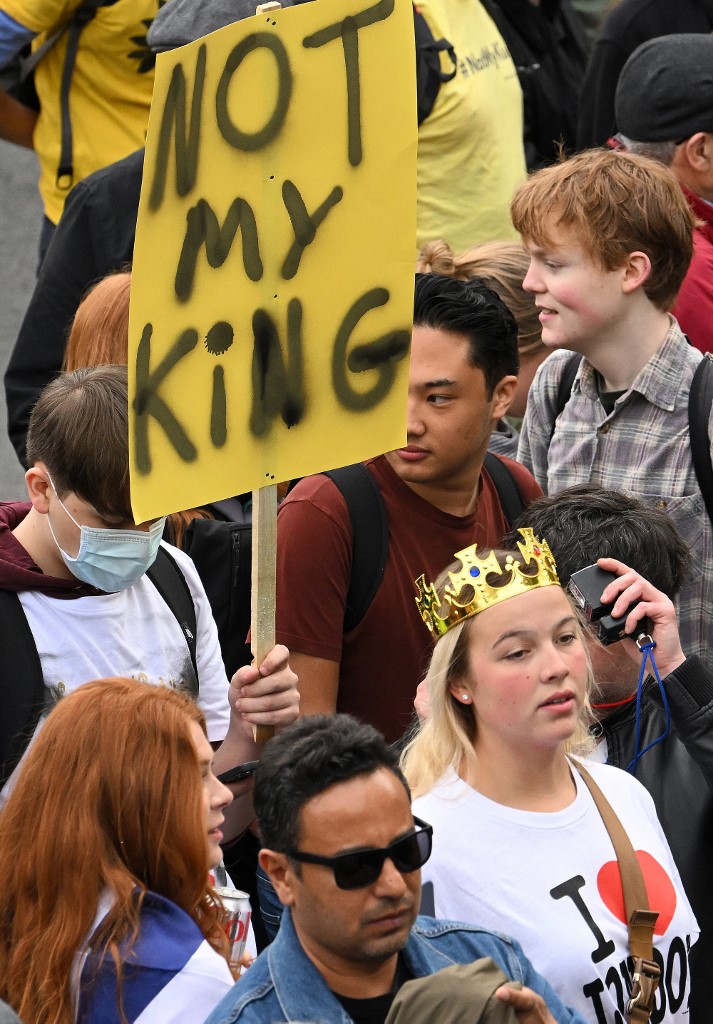 Philstar on twitter not my king protests hit the streets
