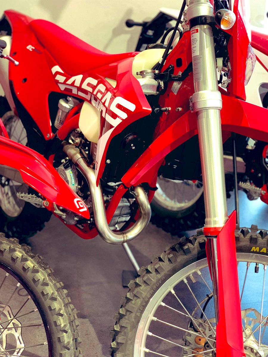ktm_kashiwa's tweet photo. 2023年モデル
EC350F
当店在庫ございます!!
車輌詳細▶️
https://t.co/ruLTsbw5Oz
#大型駐車場完備 #GASGASで始めよう #GASGAS #GASGASJP #get_on_the_gas #GASGAS柏 #EC350F https://t.co/30D0As6R02