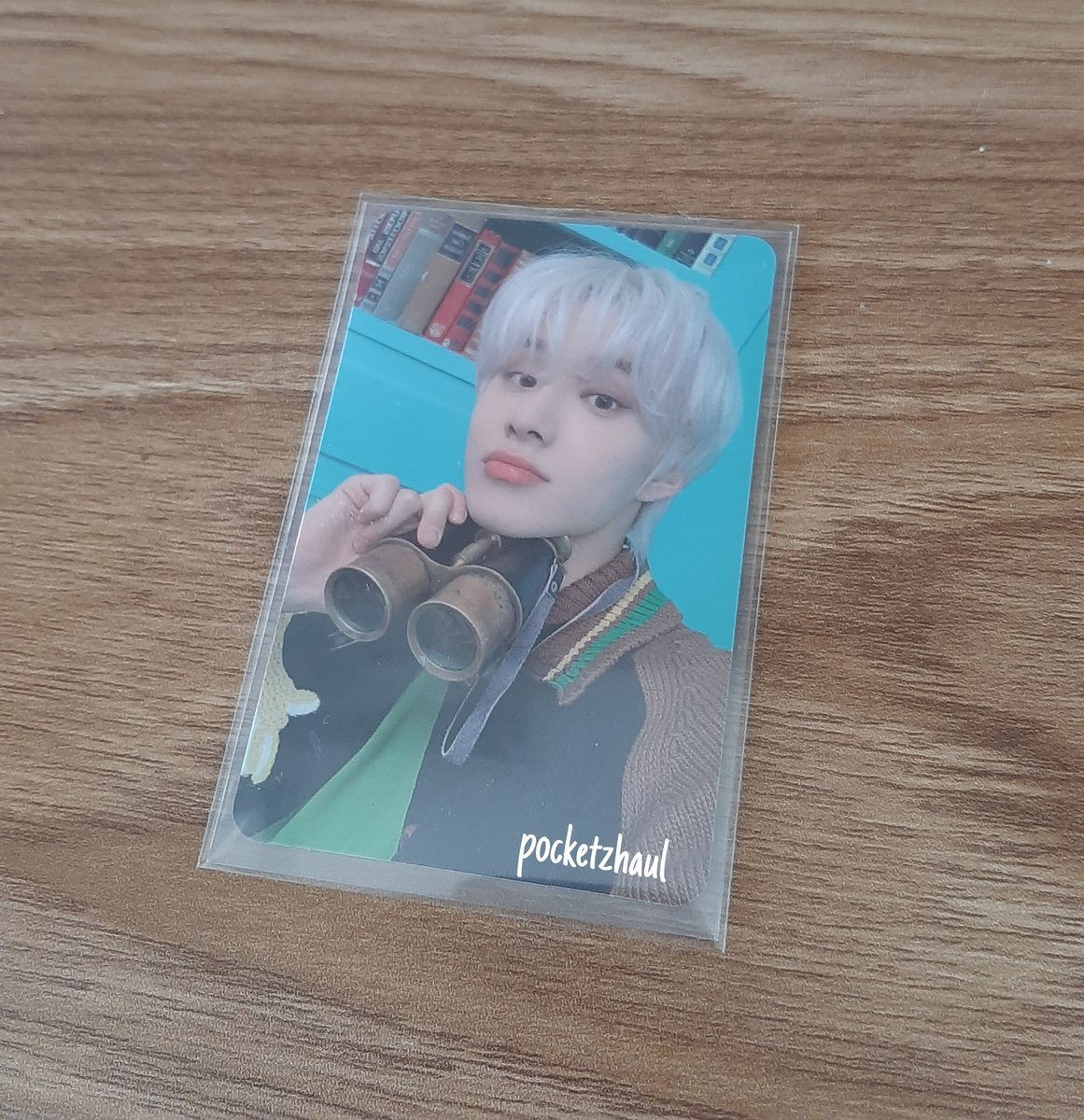 ( 🛒 )  wts lfb ph ! 
⤷ jungwoo sticker photocard
— onhand (mm, ph)

350 php ( 300 payo ) + pf &amp; lsf
reservations w/ nrdp 🆗️
x sensitive

mop : gcash
mod : direct jnt, sdd (lalamove)

reply "mine" / dm to claim ! 

⌗ nct 127 sticker ver binoculars pc