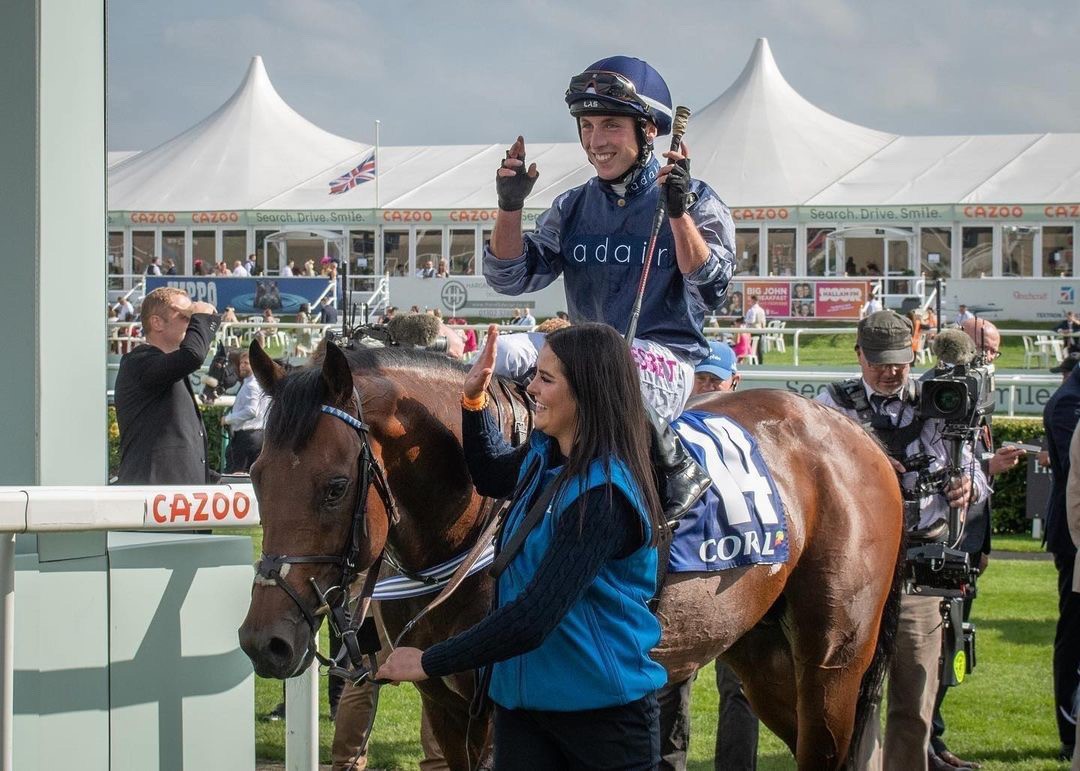 AdairLtd's tweet photo. #Chipstead runs today @NewmarketRace in the 4pm - his first of 2023! Ridden by @FredLar52910179  in the @AdairLtd colours, we wish him and the whole @RogerTealRacing the best of luck! 
#rics #horseracing #sponsorship https://t.co/rsbGnE0ozC