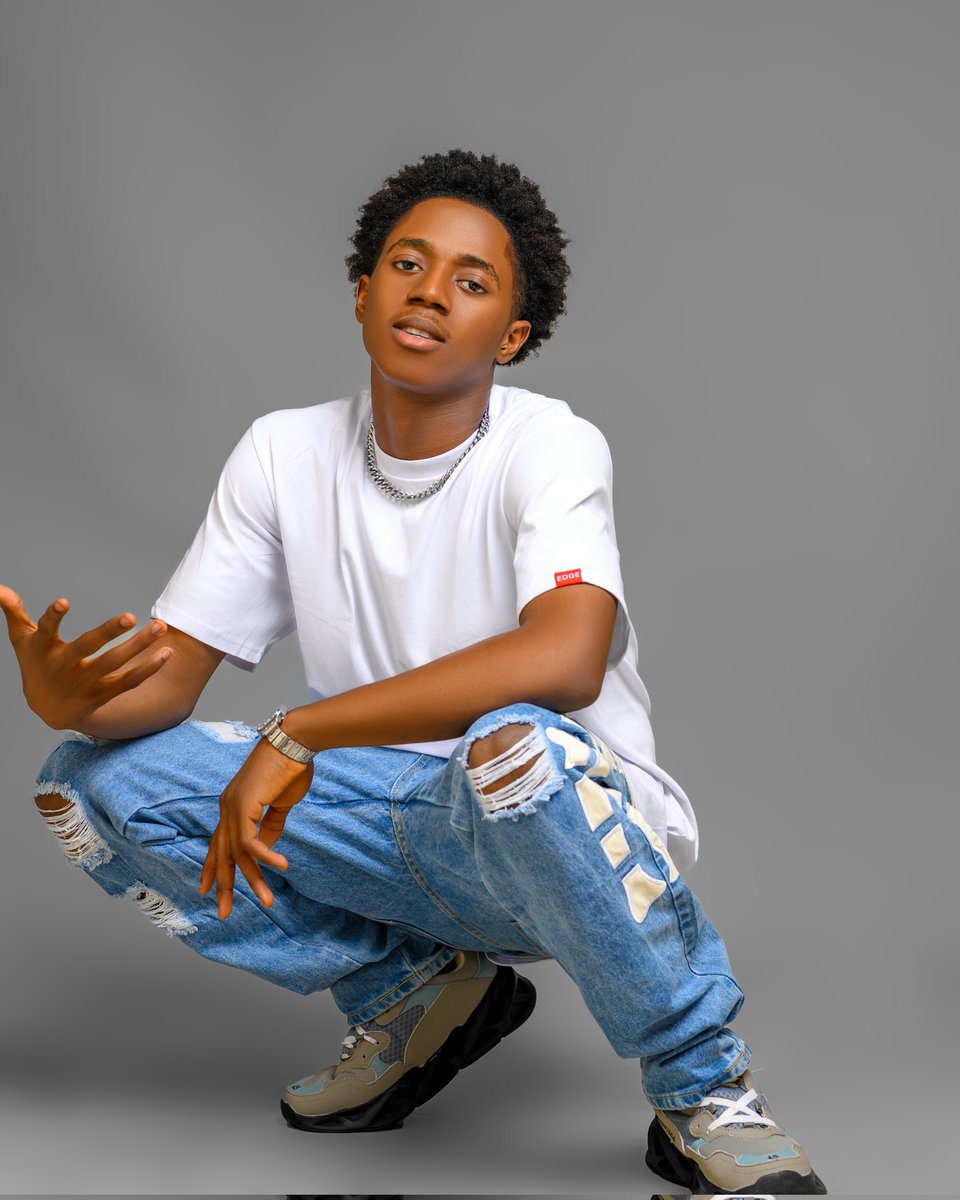 iamIcesleek's tweet photo. Everyone can make a difference. Be kind. Stay grounded.
Enjoy the beautiful weekend
Go to gym and stay fit...💪
#calm_Down
#holla
#tuffgigmusic
#icesleek https://t.co/Uwu7hF4KxO