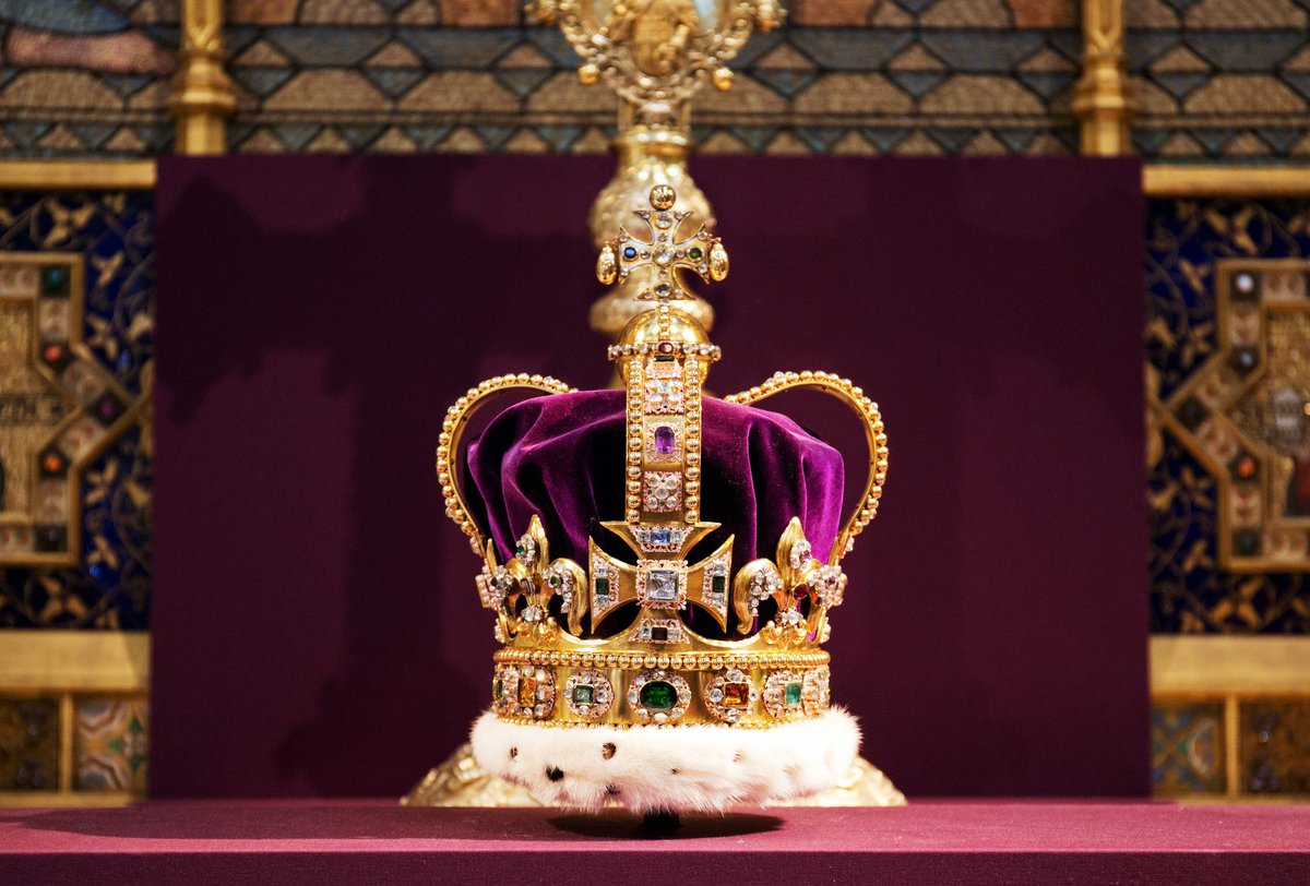 IamIllgner's tweet photo. Auf was die Welt wartet
VS.
Auf was Twitter wartet

#Coronation #KingCharles #KingCharlesCoronation #JKvsP7 https://t.co/XvYJ7DPGbr