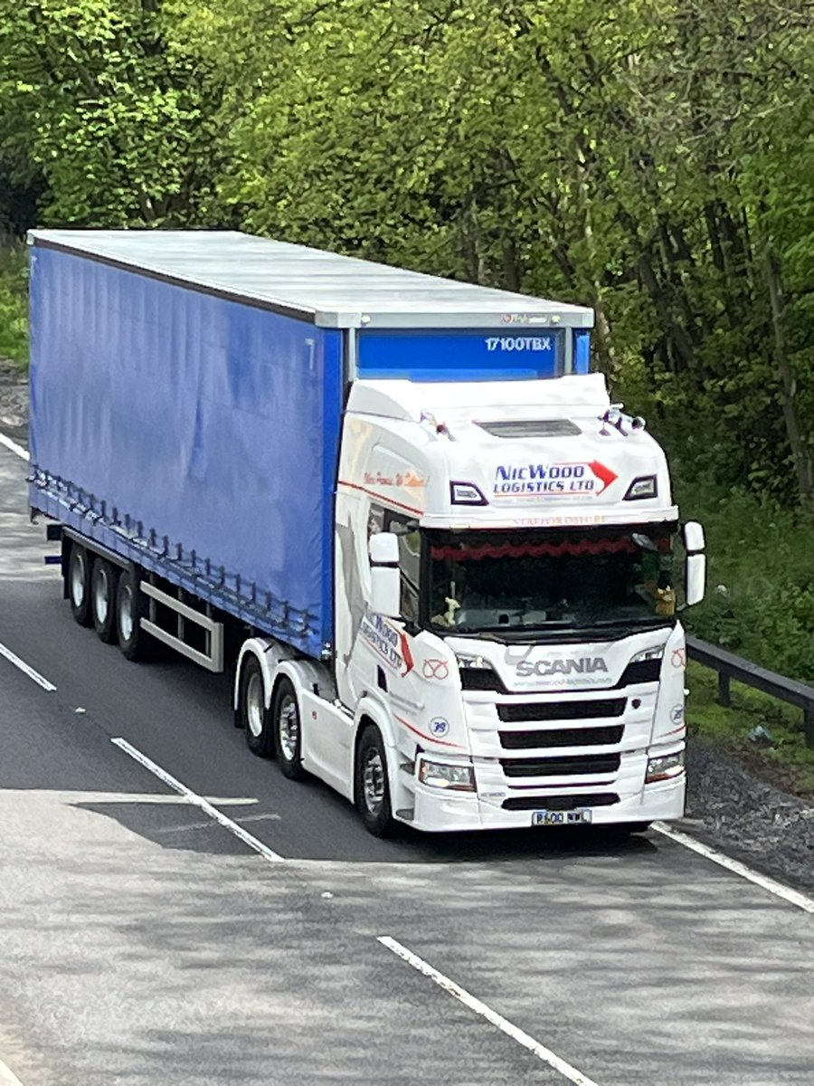 bromfield_jason's tweet photo. NIC WOOD LOGISTICS #reeceford @ScaniaUK https://t.co/8eOvayzU5P