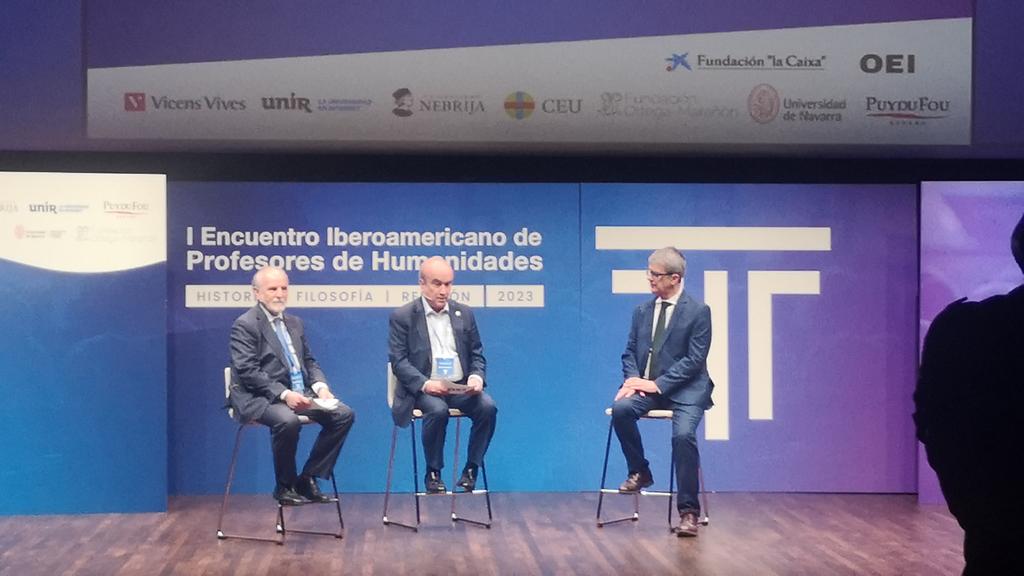 <a href="/APRODIR/">APRODIR</a> en el I Encuentro Iberoamericano de Profesores de Humanidades
#profeshumanidades
<a href="/sienaeducacion/">Siena Educación</a>