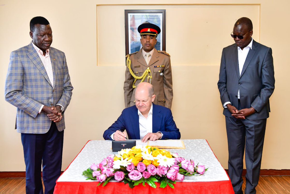 jmwaluma1's tweet photo. Today, the German and Kenya governments launches the uprating of iconic 280 MW geothermal project, whose current maximum output is 300 MW. The uprating will increase capacity of Olkaria I AU 4,5 and Olkaria IV power plants from 300MW to 340MW.

#GermanyInOlkaria 
#GreenEnergyKE https://t.co/dBYejfZ9RE
