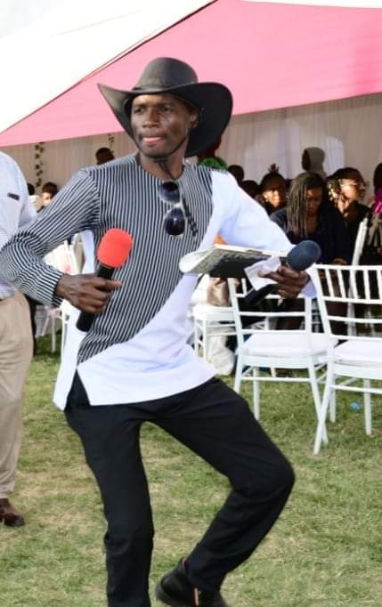 Mulembe_FM's tweet photo. #Witole Paka chini Maloba.. Dj Shifa in the Mix. Wibungululanga noli hena?? @BALOZIASHIALI @wa_malulu @martshiku @pakadima1 https://t.co/OdYOItejSi