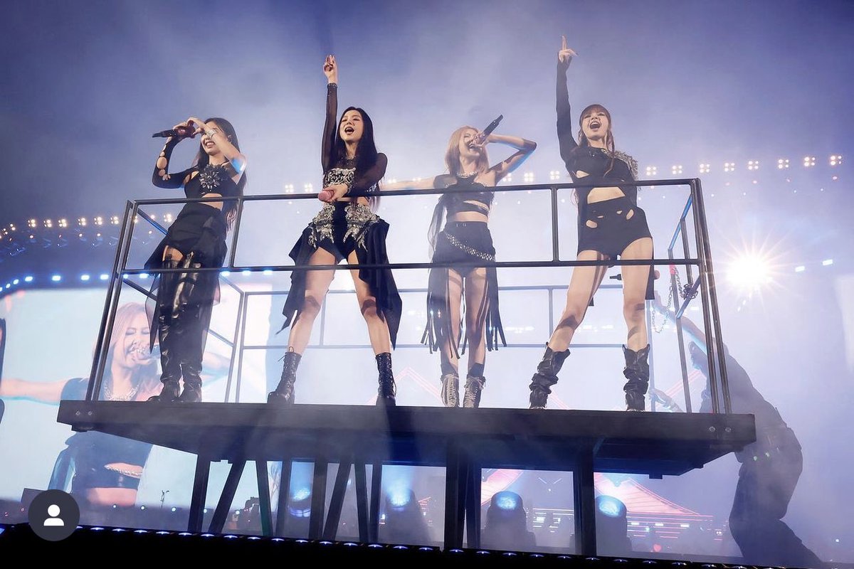 LinhTam30's tweet photo. 💢LAST CHANCE💢
 2 tickets E2L ( next to each other)
Day 27- May
Direct trading in Thailand
#wts #Ticketforsale #BLACKPINKEncoreinBangkok #BLACKPINK_BORNPINK https://t.co/sFWm5Hq7aA