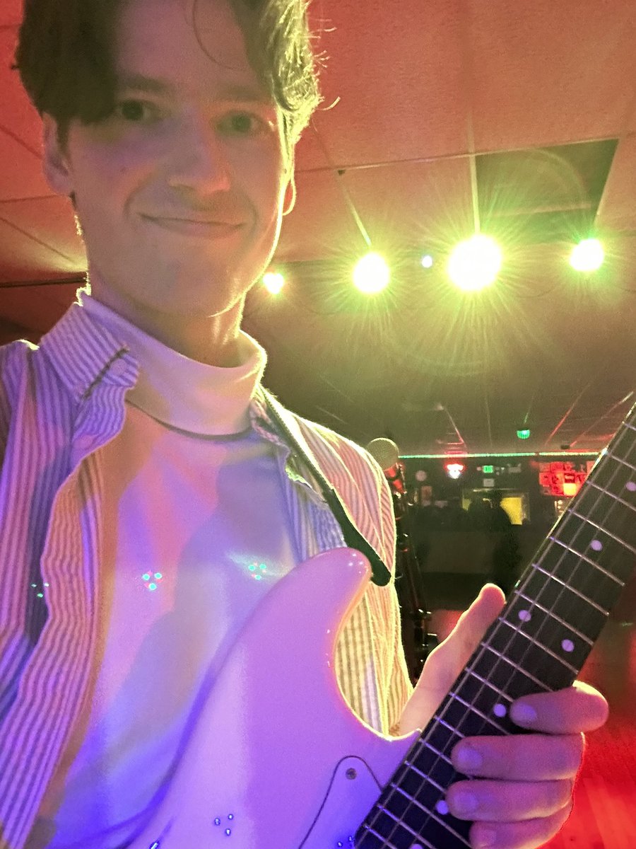 Megadose tweet media