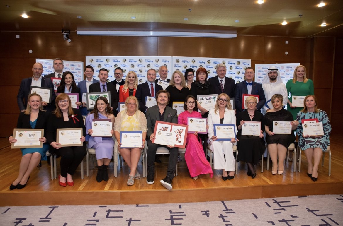 MediaservisRH's tweet image. U sklopu PRO PR konferencije na Plitvičkim jezerima dodijeljena su prestižna PRO PR GLOBE Awards priznanja za koje dobitnike nominiraju bivši dobitnici ovog priznanja, ali i dobitnici članovi četiri svjetska komunikacijska uduženja. #propr