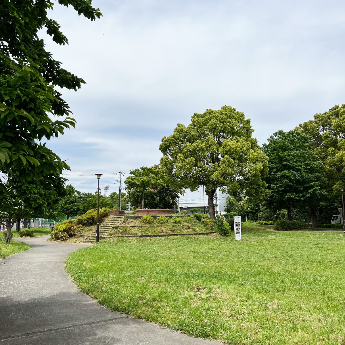 nadesign's tweet photo. 走るデザイナー
風が強く、ちょっと走りづらかった。

It was windy and a bit difficult to run.

Today's #applemusic is #shogohamada 
Ran 10.59 km with the #NRC

#adidas #adidasrunning #adizero #adizeroadiospro2 #running  #runner #runners  #applewatch #beatsfitpro https://t.co/VOPg29huF8