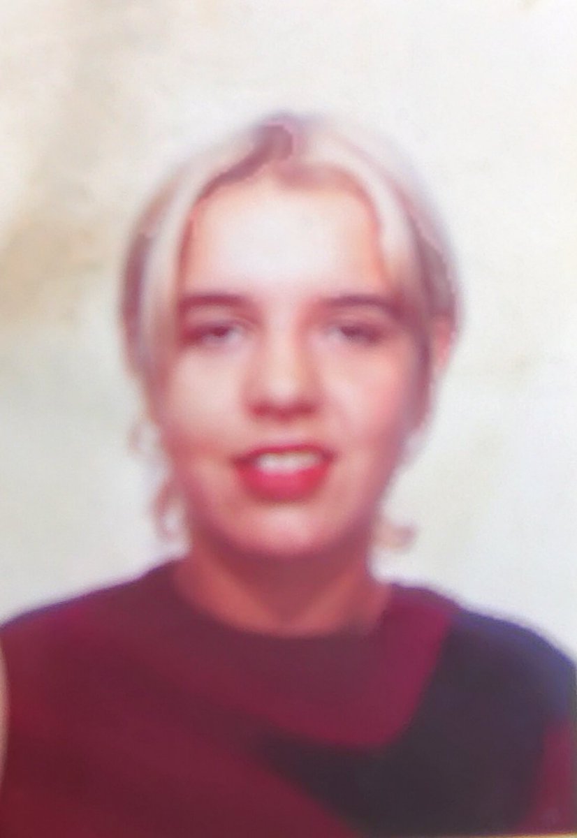 MartynReah's tweet photo. First time I've shared my late sister's birthday ❤️
Out for a party lunch with my parents today 🎉
Sad but happy I can
#teacher5aday #45today #betterlatethannever https://t.co/7xC4NdV9wN