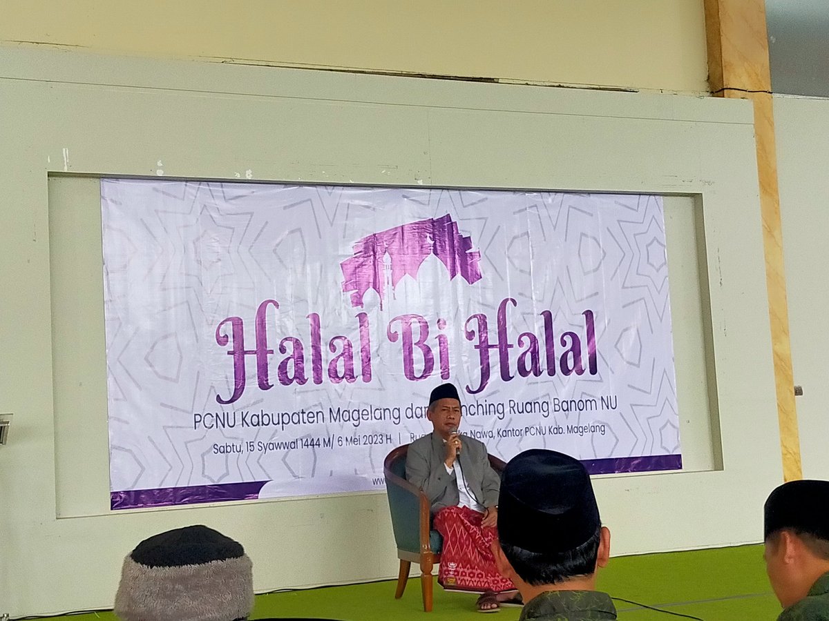 KangSumadi_'s tweet photo. Barokah mau'idhoh hasanah 
Beliau katib aam PBNU Bp KH Ahmad Said Asrori

Ja'alanallaahu waiyyakum minal 'aidin wal faiziin , wa adkholana fii zumrotil muttaqiin 
Aamiin......🤲🤲🙏🙏🙏 https://t.co/O6B5Q8AuFU