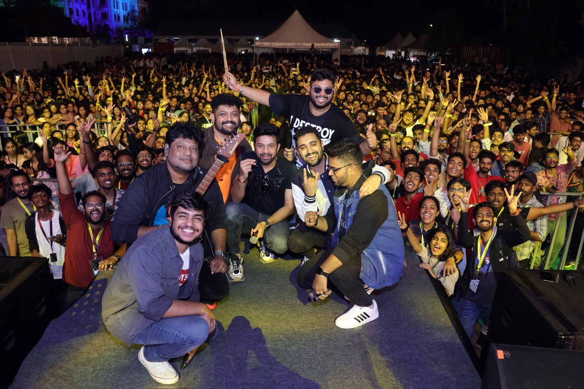 AMRITAedu's tweet photo. Day 1: VIDYUT, the multifest of #Amritapuri campus started off yesterday. Aligning our goals with the collective goals of #Civil20 #India, #VIDYUT follows India’s philosophical tradition to realise the greatness and limits of individualism and collective response.
#Amrita #Vidyut https://t.co/K0MHL7Sa49
