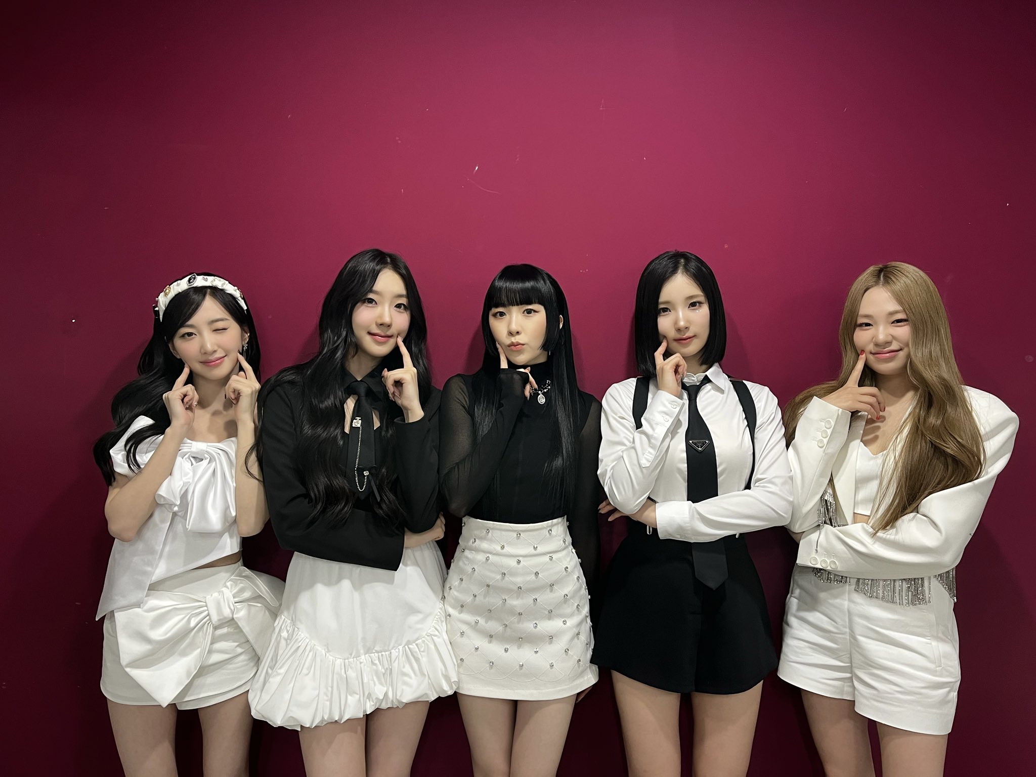 Fvbq6LVaQAA9Iue?format=jpg&name=large