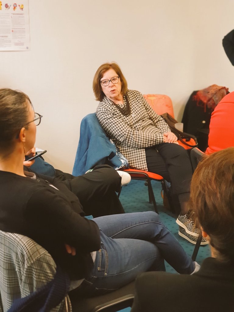 LL_Ouest's tweet photo. 👉 En présence @FrancoiseLesti1, présidente de la #région ouest, de @MarieLaureDavy, #directrice région, et d'acteurs de tout le #territoire
#planjob @LLO_nantes #animateurs #périscolaire #jeunesse #insertion #initiatives #bonheur https://t.co/NBSfvMEHOS