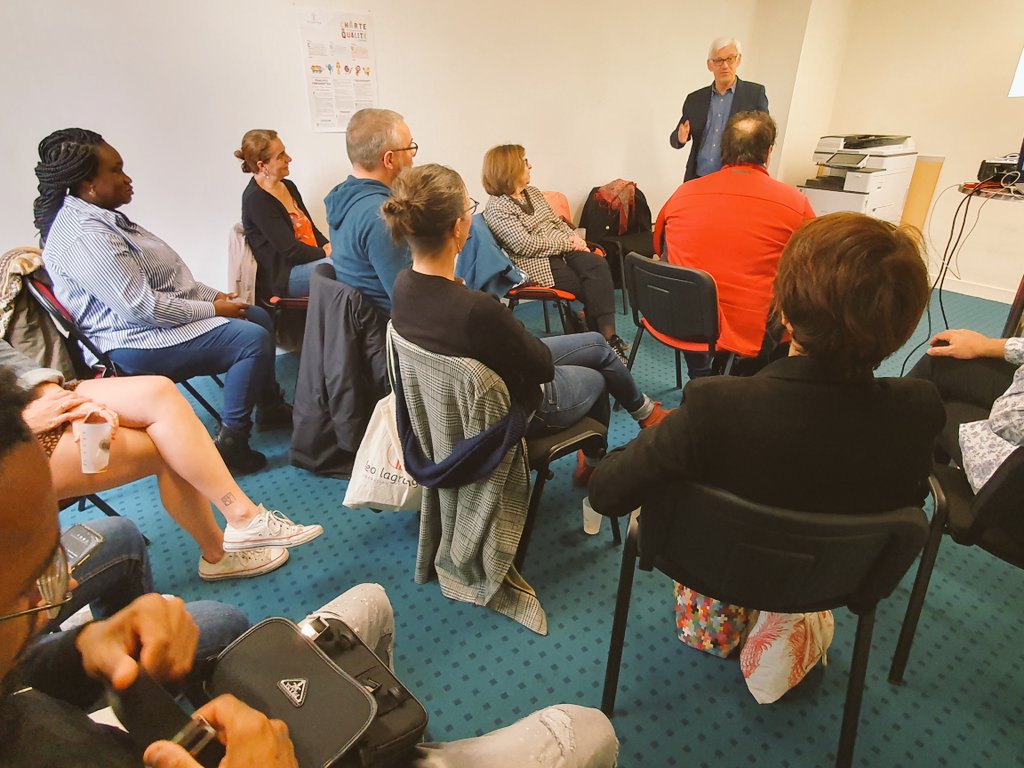 LL_Ouest's tweet photo. 👉 En présence @FrancoiseLesti1, présidente de la #région ouest, de @MarieLaureDavy, #directrice région, et d'acteurs de tout le #territoire
#planjob @LLO_nantes #animateurs #périscolaire #jeunesse #insertion #initiatives #bonheur https://t.co/NBSfvMEHOS