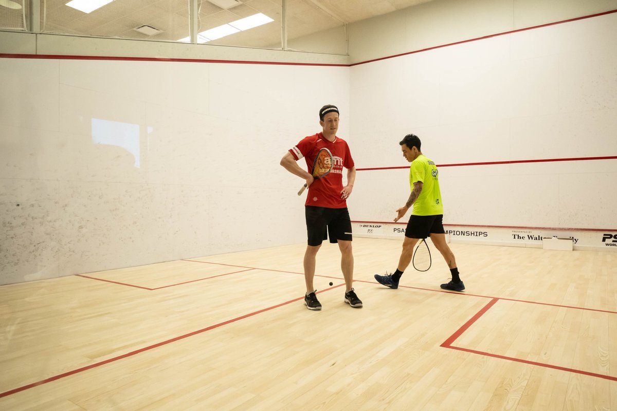 MiguelSquash's tweet photo. Avanzamos con 2 victorias importantes, y hoy juego 3ra ronda en la estación de tren de Chicago! (Hermoso escenario) contra el 5 del mundo. Campeonato mundial de Squash @IDRD @MinDeporteCol https://t.co/SdotYFgjI5