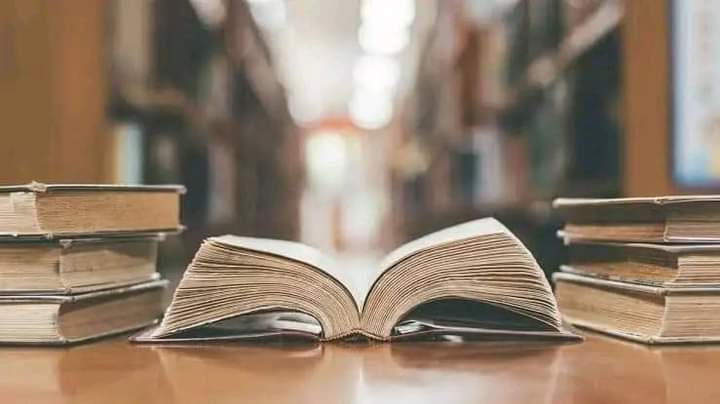 جو سفر نہیں کرتا، جو نہیں پڑھتا، جو موسیقی نہیں سنتا، جو آنکھوں کا استعمال نہیں جانتا، وہ آہستہ آہستہ مر جاتا ہے۔

➖ پابلو نیرودا