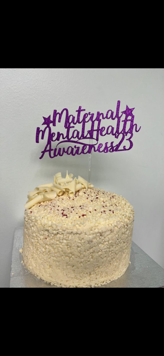grievesie1's tweet photo. 🌟 Maternal Mental Health Awareness Week 🌟
This week at NHS Borders we have been starting the conversation about maternal mental health, raising awareness and sharing knowledge - Perinatal Mental Health Midwife Louise encouraging the conversations over some cake 🍰 #MMHAW23 https://t.co/KNfRsoQvdF