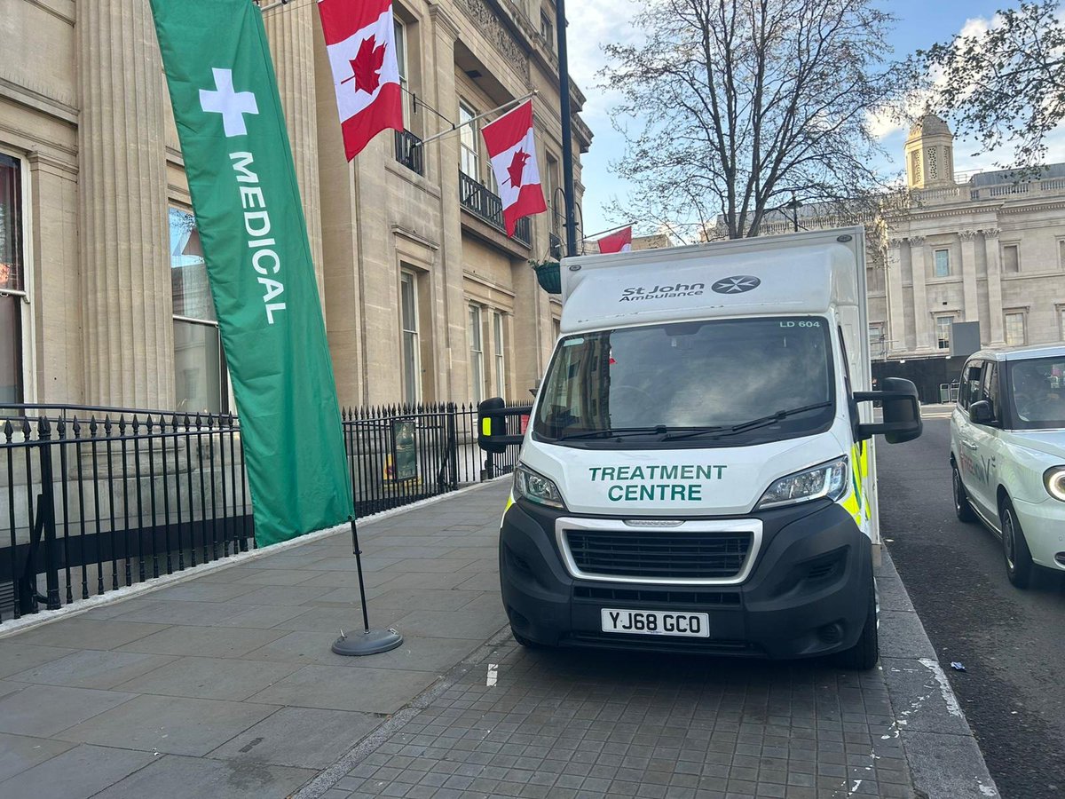 #mysjaday The wonderful volunteers on TC6.2 for #Coronation  <a href="/SJAWestLondon/">St John Ambulance West London</a> <a href="/SJAVolunteering/">Volunteering Team</a> <a href="/SJAIntlComms/">Internal Comms</a>