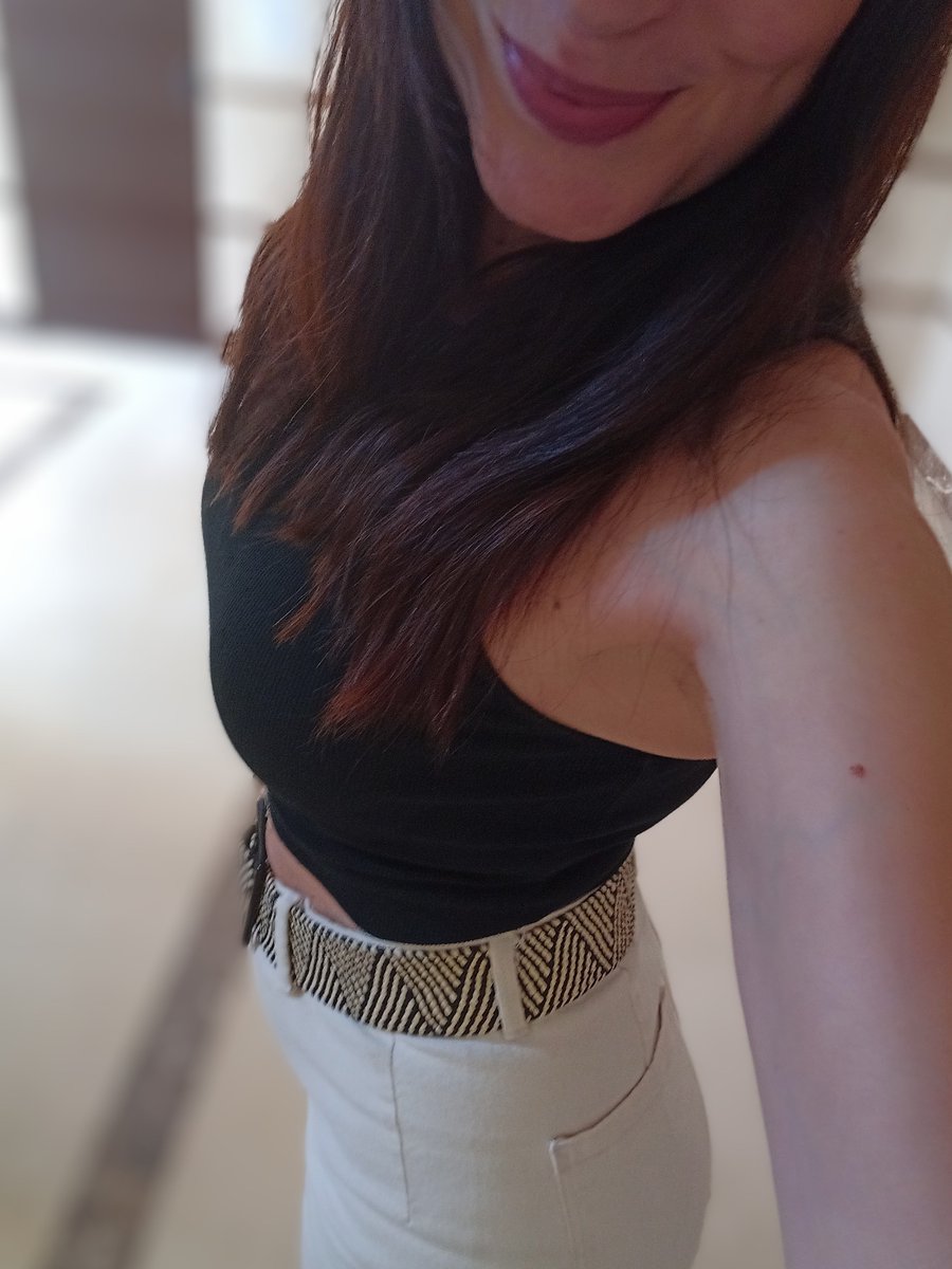Ros_Quillita_'s tweet photo. Hoy toca salir, comprar, peluquería,  bodorrio, y echarte de menos. 
El rollo de siempre. Vamos!
#aporel
🤍 Sábado 🤍 https://t.co/OnQvTMBKNg