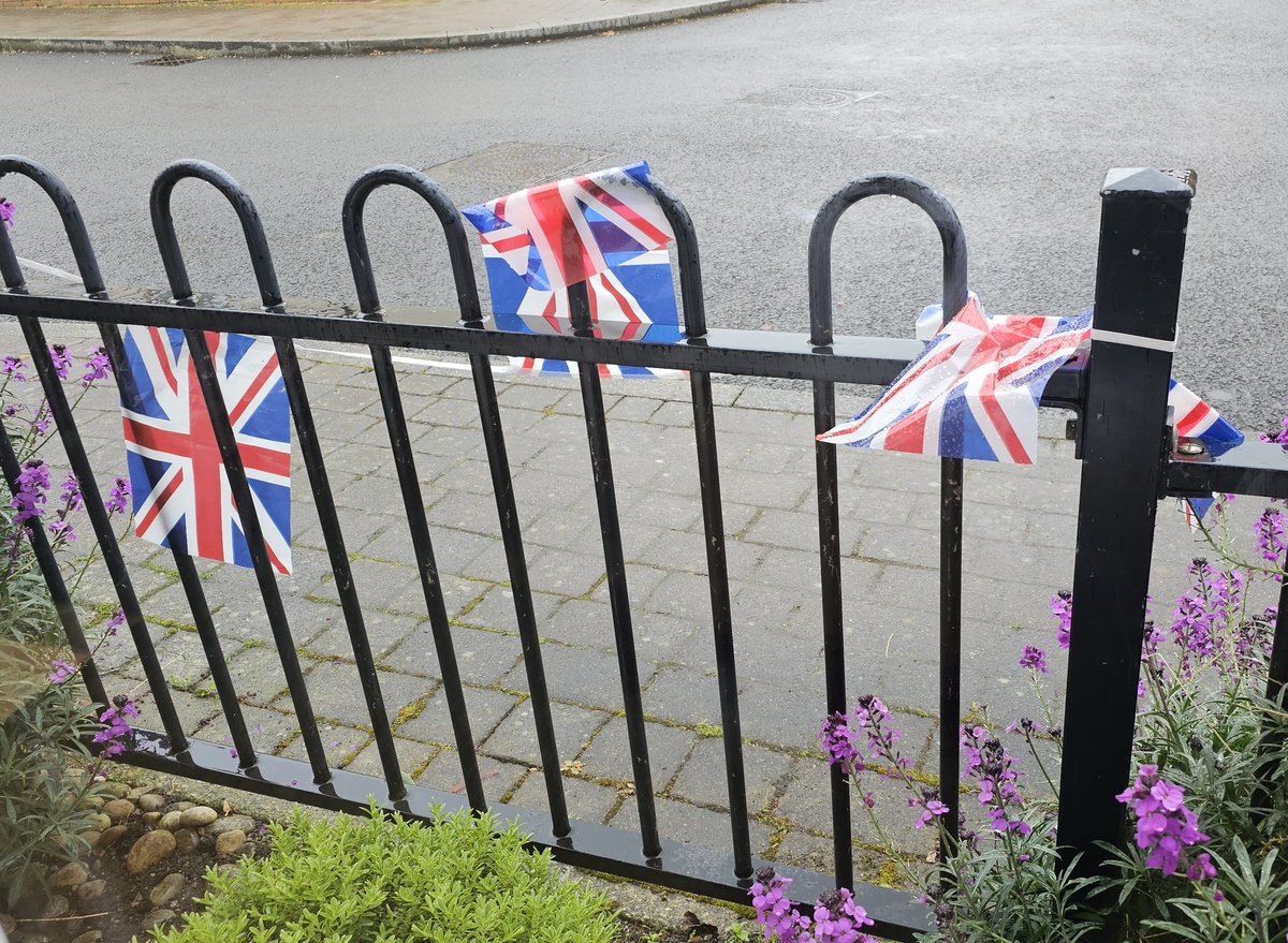 Our property has been vandalised overnight 😕 Really hoping some of the neighbours @lawleyfarmer <a href="/cathysalter97/">Cathy Salter 💙</a> may have seen something and can help identify the culprits 🤞😂😅😂