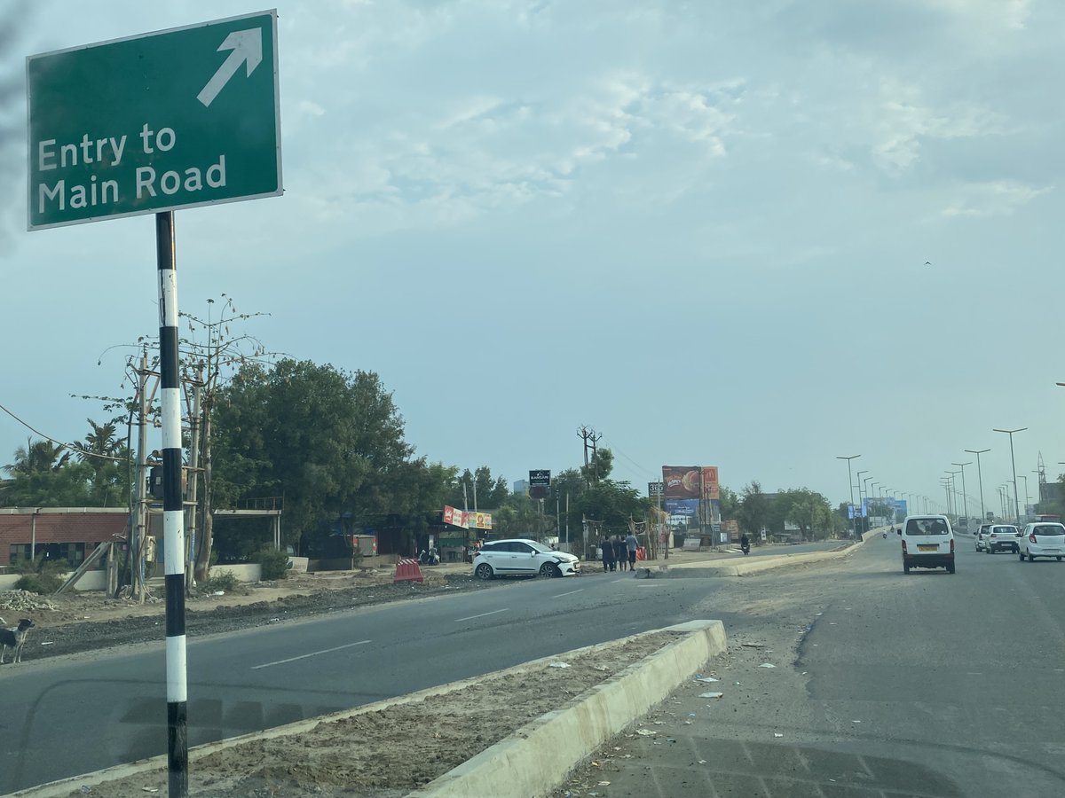 The new divider which defies logic has been constructed by contractor near Vaishodevi Circle, Gandhinagar. 

Successfully managed to create Traffic Jams and managed to destroy a Car on the First Day. 

Kindly remove asap pls.

<a href="/GRSAofficial/">Gujarat Road Safety Authority</a> <a href="/MORTHIndia/">MORTHINDIA</a> <a href="/GujaratPolice/">Gujarat Police</a> <a href="/OfficeOfNG/">Office Of Nitin Gadkari</a>