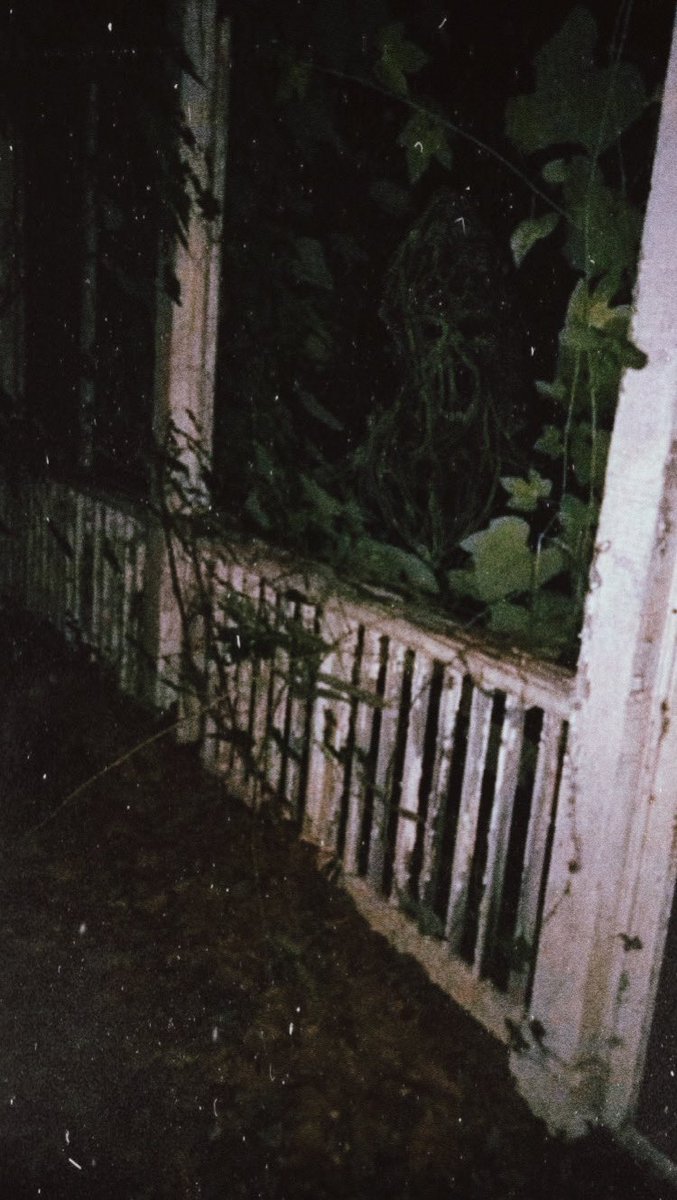 SinisterScribbles tweet media