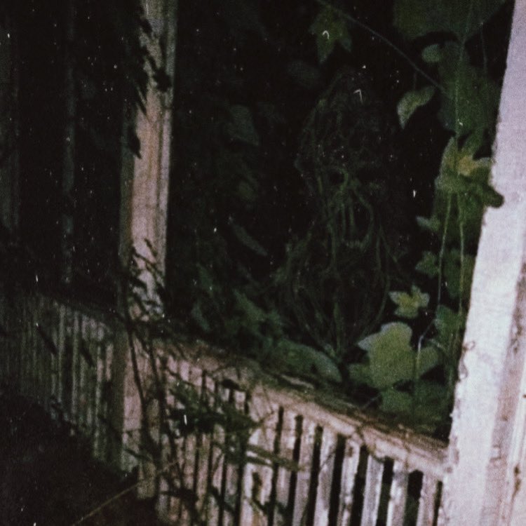 SinisterScribbles tweet media