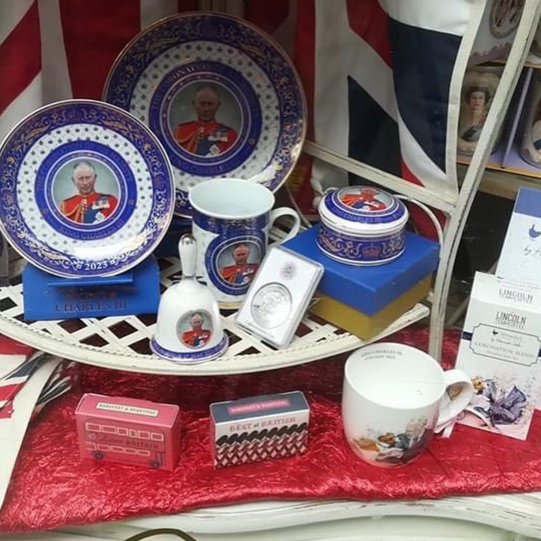 bedfordarcade's tweet photo. Happy Coronation Day! 👑 What are your plans for today?

We love the window display at Charisma Gift Shop - they've really gone all out 😍 https://t.co/FtxvPpUhAD