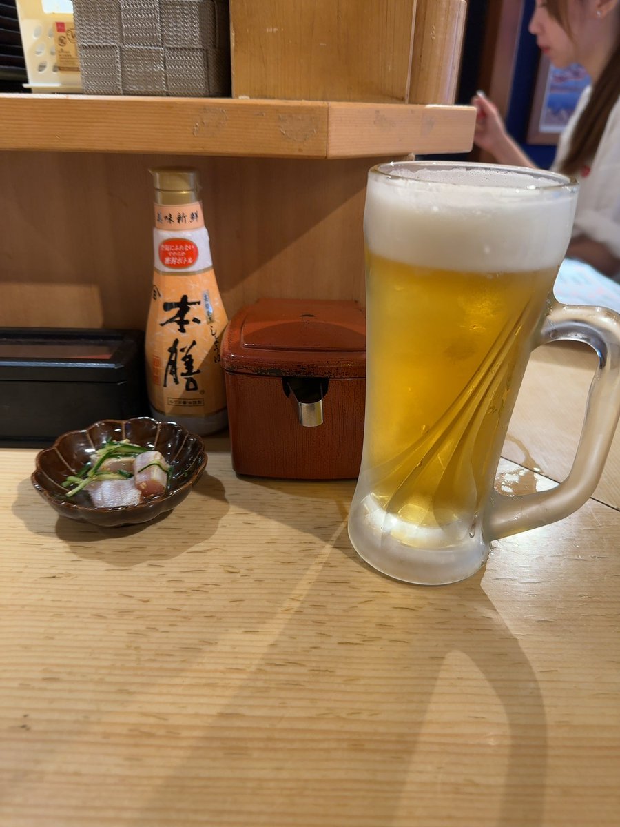 TonBoLoSE's tweet image. みんなくるまで新宿ひとりのみ