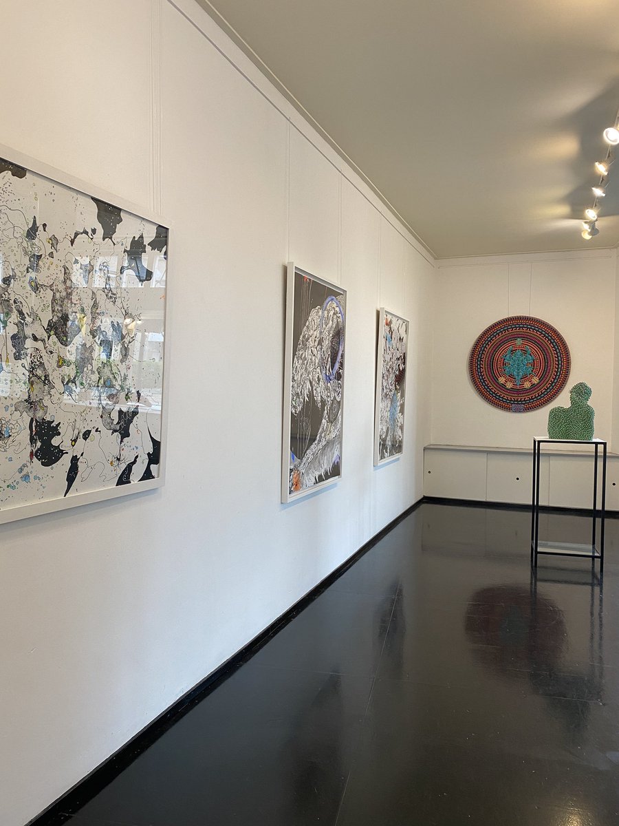 Arti_Shock_NL's tweet photo. Zondag 7 mei is om 15.00 uur in galerie Arti Shock de officiële opening van de expositie ‘Floating Dots’ van Ellen Endhoven en Dwight Marica. De tentoonstelling wordt geopend door Arnoud van Aalst directeur Museum Rijswijk. Van harte welkom! Schoolstraat 26. https://t.co/M3Ct9FeNCq