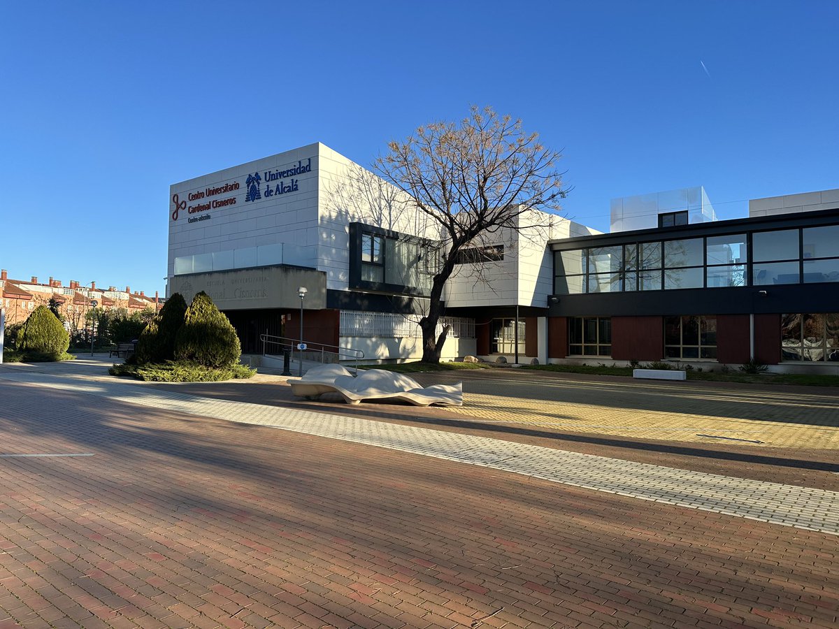 lourdesdemiguel's tweet photo. ¡Buenos días #VirtualCUCC! ¡Feliz última Jornada Presencial de este curso! Hoy además de las clases: #SecretaríaCUCC abierta de 9 a 14 y sesión presencial de #MEIAC @cucc_educacion #SomosCUCC https://t.co/Ep1hc0H1gk