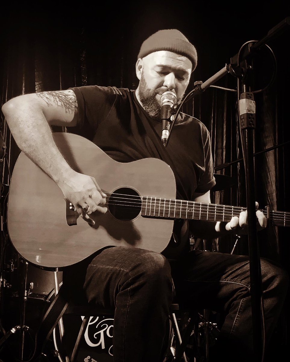 GaryHobbs_64's tweet photo. An absolutely brilliant night of live music with @craiggouldmusic and his fabulous band @angelmbrewery, Nottingham. If you haven’t listened to his debut album, ‘Songs From The Campfire’, please do! It is superb and already my favourite album of 2023! 🙌🏻👊🏻 https://t.co/QCxici6tu4