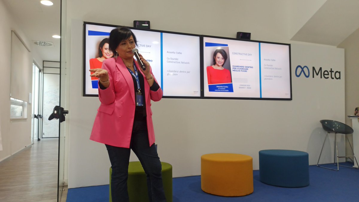 vivar's tweet image. Si apre il #constructiveday @vitoverrastro #costruttori di #gentilezza #ribellionegentile