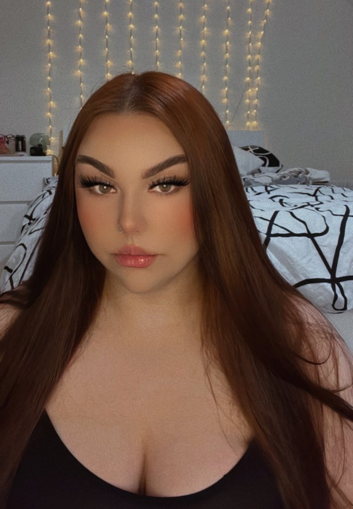 Chelsie__21's tweet photo. Good morning findom.
It’s the weekend…which means you’re going to hide from your wife and send to goddess all dayy. 
Available all day. 
Approach correctly.

findom bratworship finsub rtsub cashcow footworship humanatm walletdrain footfetish  paypig whalesub joi sph cei https://t.co/DxYmGK3Ep5