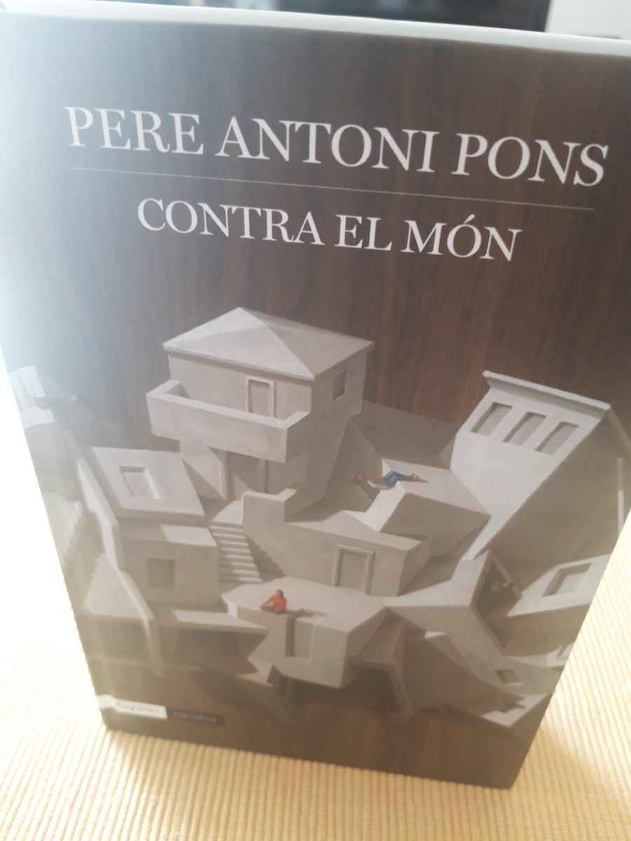 Que t'expliquin l'improbable i t'ho facin viure com una realitat angoixant; que et facin veure que l'improbable ja és aquí, i ens destrueix. I tot plegat fent bona literatura, des de la complexitat i  les contradiccions de la condició humana. Enhorabona, <a href="/PonsPereAntoni/">Pere Antoni Pons</a>