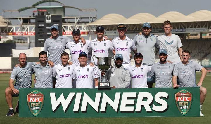 Bazball in 1 year. 
Bazball 10 - haters 2 
🇳🇿 🔪🔪🔪  🏆 
🇮🇳 🔪 🤝🏻 
🇿🇦  🔪🔪 🏆 
🇵🇰 🔪🔪🔪 🏆 
 🇳🇿 🔪 🤝🏻