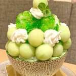 贅沢すぎる…!「まるごとメロンのかき氷」が美味しそうすぎてやばい