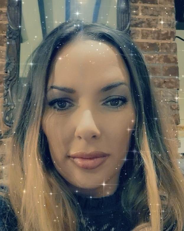 HansfordLouise's tweet photo. Here’s Becky #TeamGosport todays #HepC hero.. Becky’s passion and commitment to #HepCULater has been outstanding, she has motivated and empowered staff and service users. From some of the highest rates of hepC to micro elimination is simply phenomenal, truly living our values ❤️ https://t.co/v70VRfG0eO