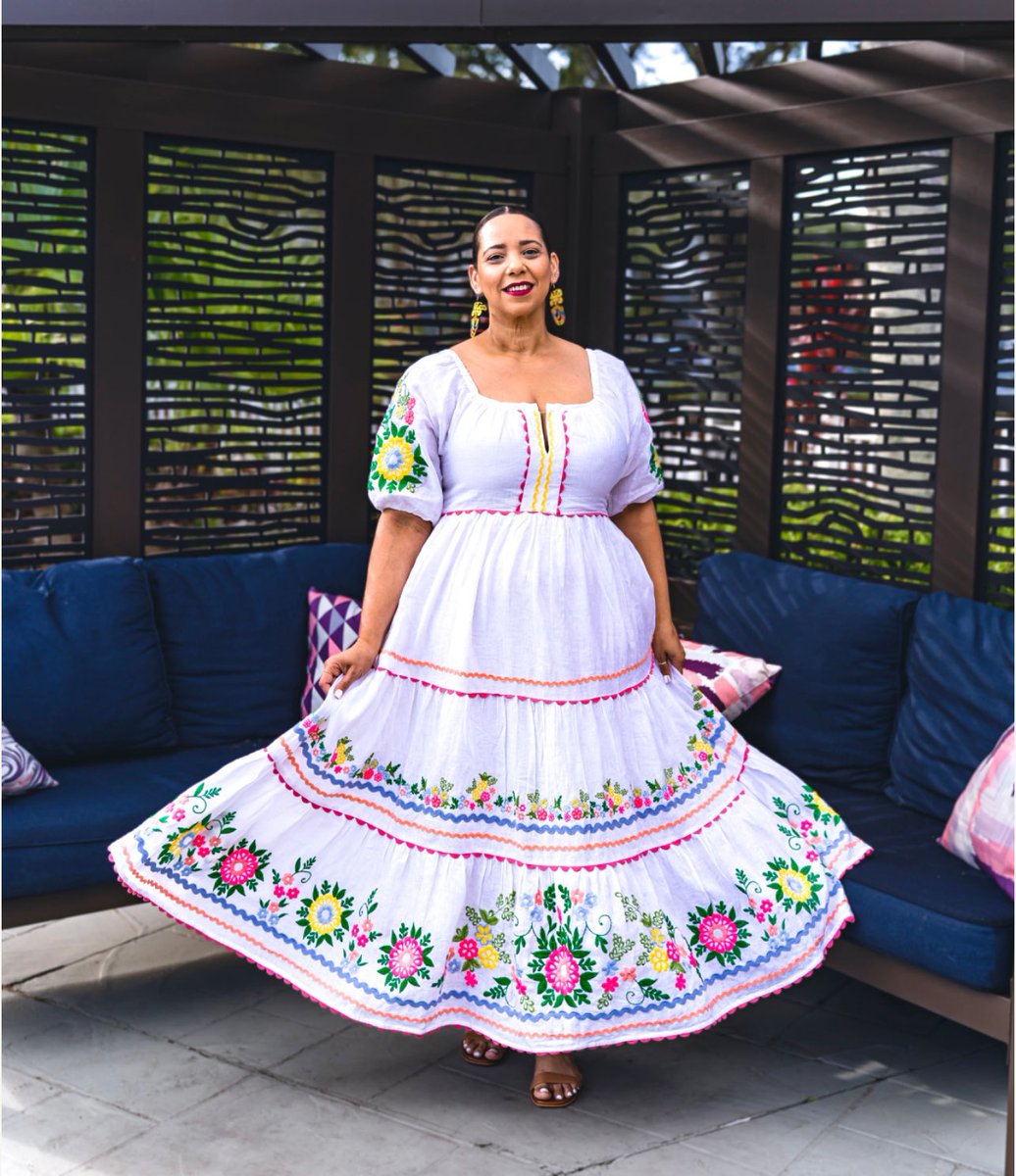 EstrellaFReport's tweet image. Look #6 of 8, countdown to my birthday 🎉🎂🥳 #countdowntomybirthday #maybaby @Dillards #rollerrabbit