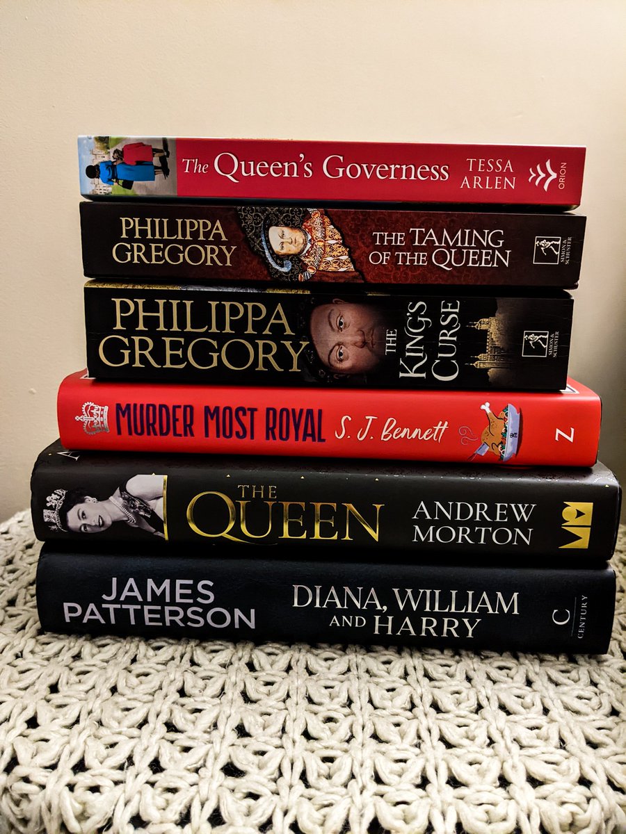 👑Royal Stack Addition👑
What a lovely Coronation! To celebrate here is a book stack, full of books some fiction and some non fiction all featuring Royals. 
instagram.com/p/Cr53-6moMV7/…