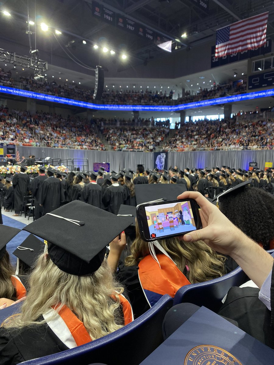 boring ahh graduation 🤦‍♂️