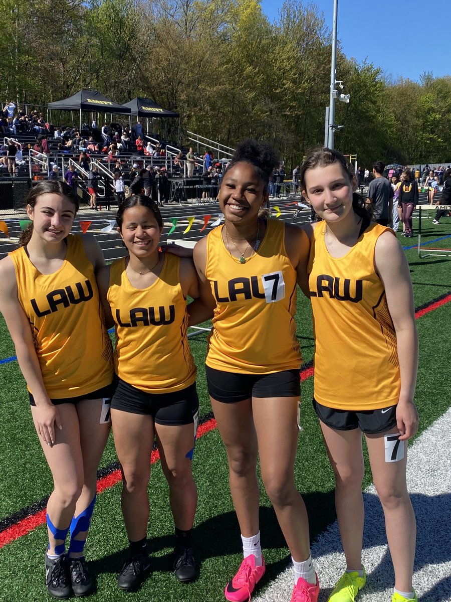 The all freshman 4x100m just ran the schools best time of the year at the Spartan Invitational!! ⁦<a href="/JLHSAthletics/">Jonathan Law Athletics</a>⁩ ⁦<a href="/jlawadvocate/">The Advocate</a>⁩