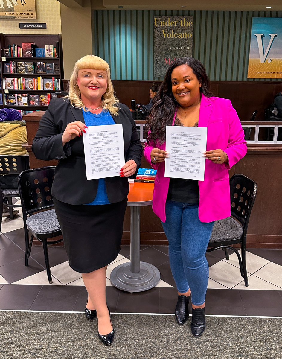 lynettewsocial's tweet photo. @DrRenaeBryant &amp; I have been ✍🏾 for a few months &amp; are excited to 🗣️ that our 📖 will be coming to life! TY @dbc_inc for giving us the opportunity to bring our passion to life! “Educational Branding: Self, Site &amp; Org - Amplifying voices stories &amp; connection” coming in early 2024! https://t.co/NCLU7W3c9w