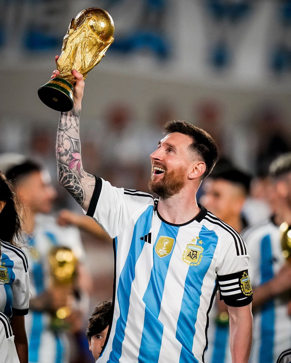 breathMessi21's tweet photo. Friendly reminder: Leo Messi is a world champion https://t.co/Bjk9kf6NEA