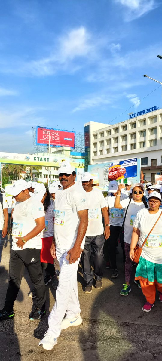 VWalkathon's tweet photo. The Walkathon Rally Has Commenced!

All participants are enthusiastic and excited to share the message of fuel conservation to build a cleaner and greener India!

#Saksham #Awareness #SaveFuel https://t.co/owTErf81jS