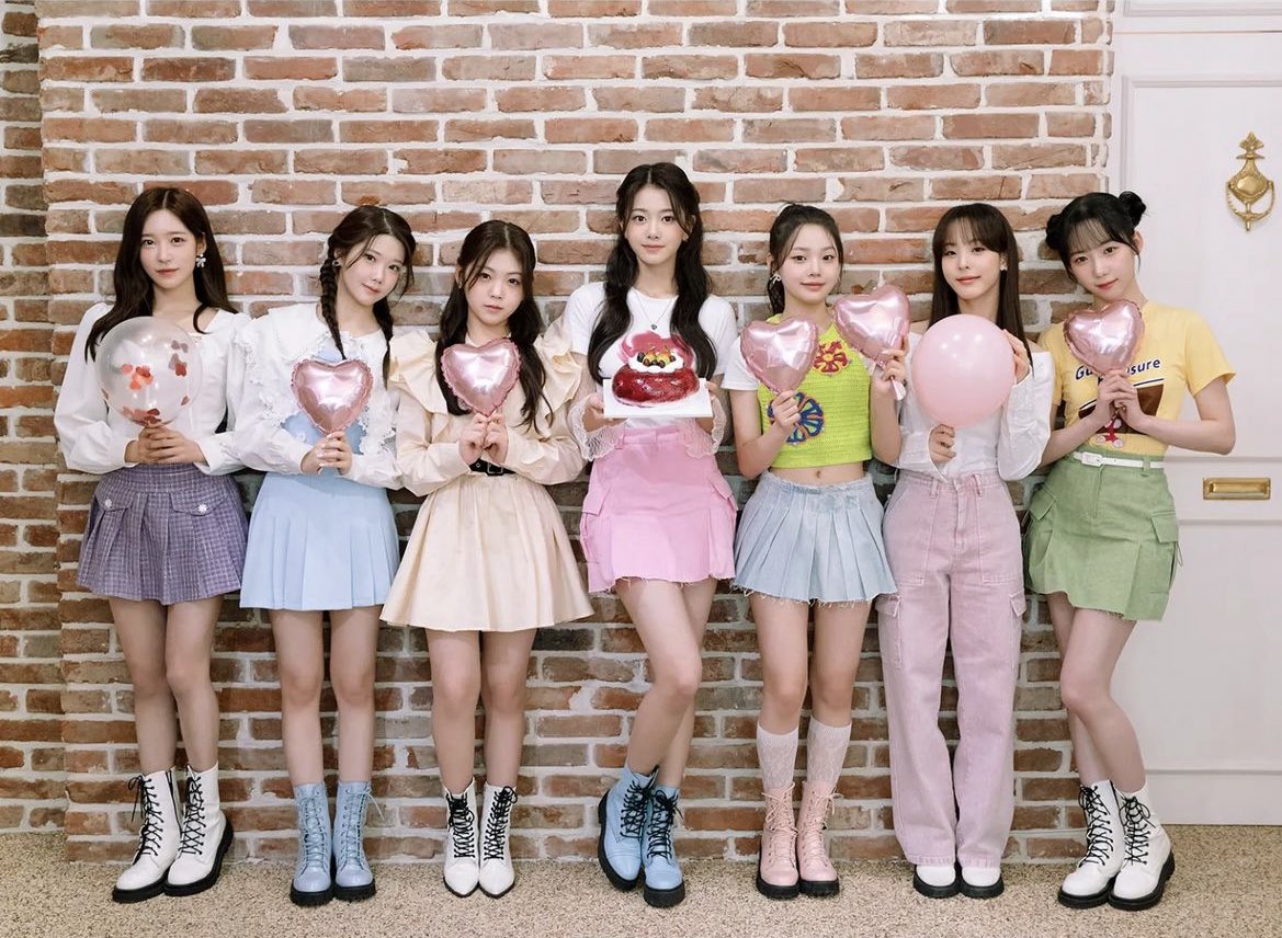 Sugary Sweet CLASS:y: seven pastel princesses capturing moments of pure cuteness and confectionary delights! 🎂🎈🪷🩷