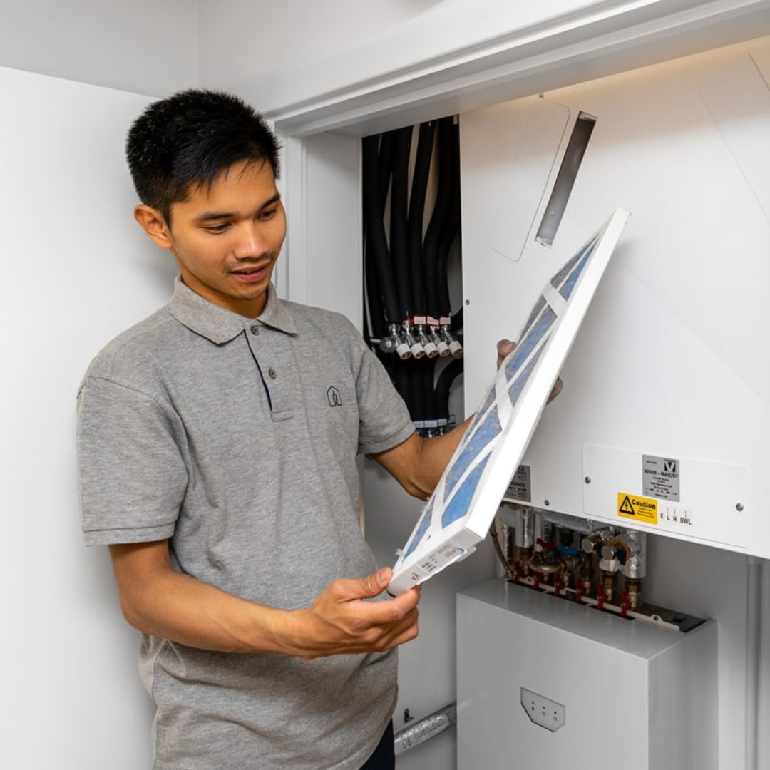 CoolRunningsCo's tweet photo. ✅Experienced with all makes &amp; models
✅Fast &amp; efficient appointments with experienced specialists
✅Cost-effective servicing

Give us a call on 0333 577 5152 or email us at info@coolrunningsltd.co.uk today.⁠

#ventilation #MVHR #MEV #indoorairquality #domesticventilation https://t.co/TCt5RF43bo
