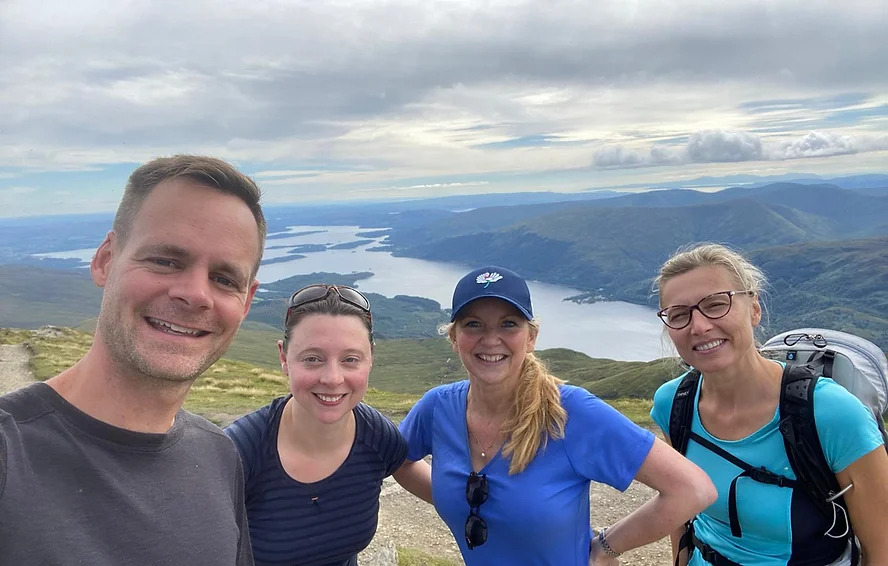 BathingNature's tweet image. Our solo-friendly events are suitable for beginners, so you don't need to be a hard-core adventurer. If you're ready to challenge yourself, enjoy laughter, good conversations and to meet like-minded people, you're in the right place!

naturebathing.co.uk/directory/gene…